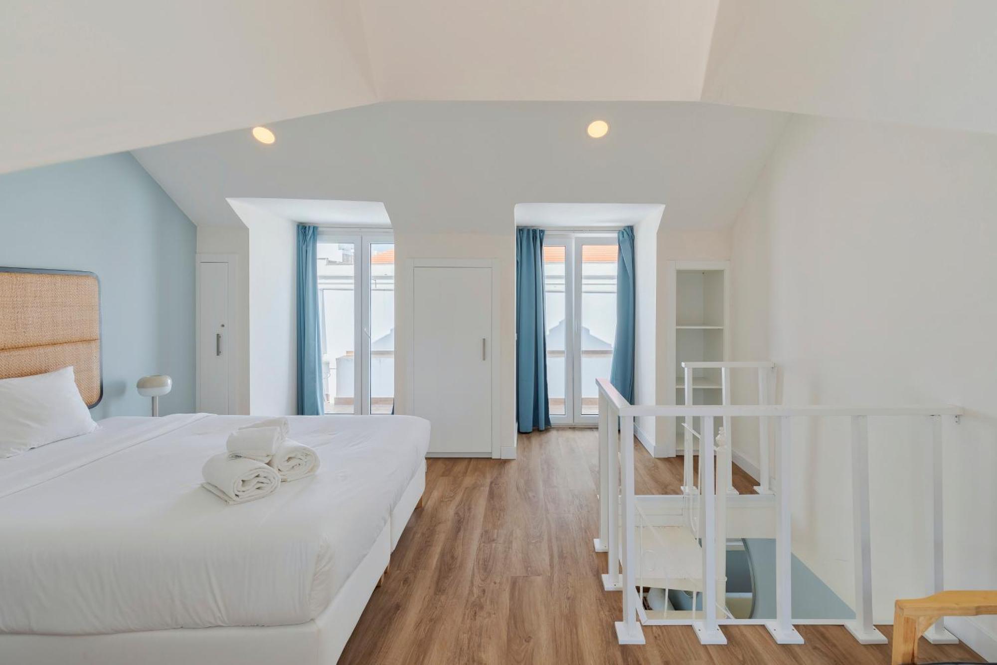 Vibes - Terrace Apartment *